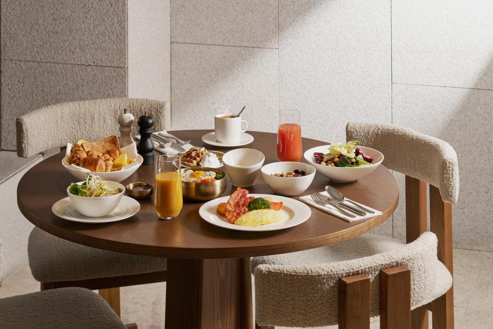 Voco Seoul Myeongdong By Ihg Hotel Exterior photo