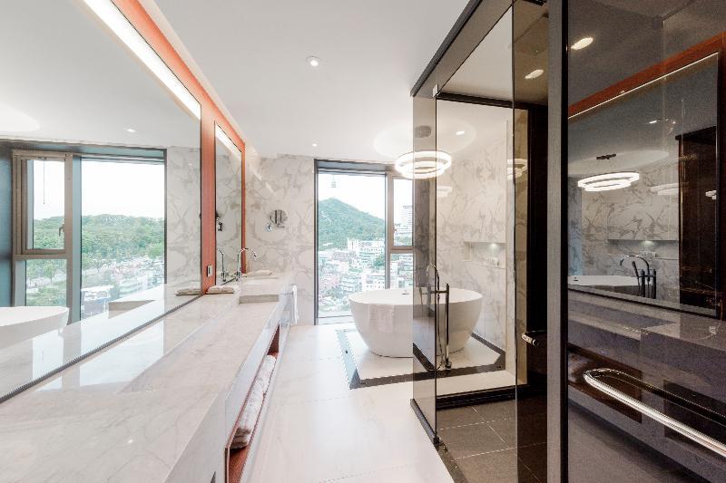 Voco Seoul Myeongdong By Ihg Hotel Exterior photo